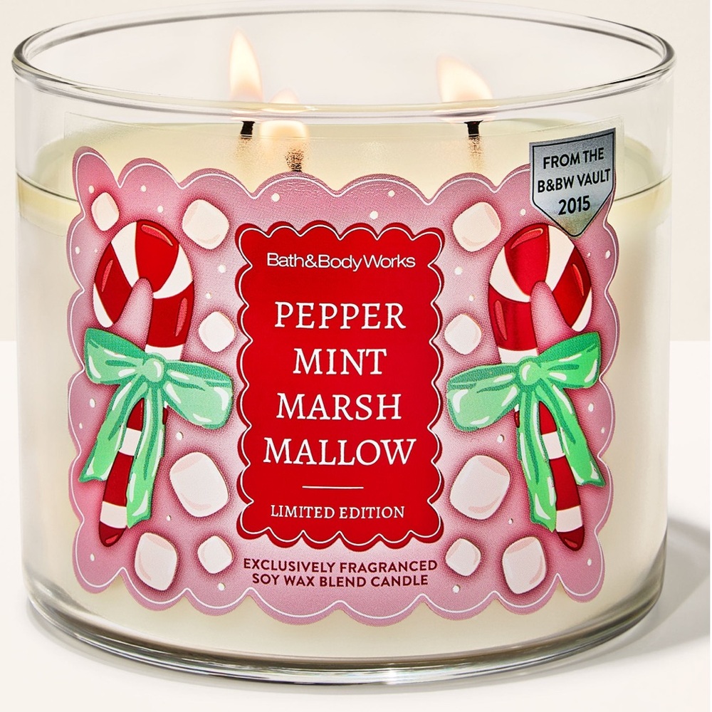 Bath & Body Works Peppermint Marshmallow Candle - Red and Green